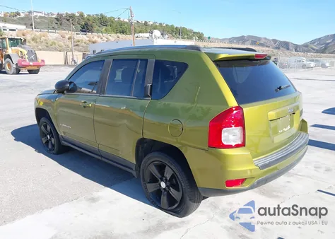 2012 Jeep Compass Sport из США, поврежденный, VIN 1C4NJCBB5CD555090
